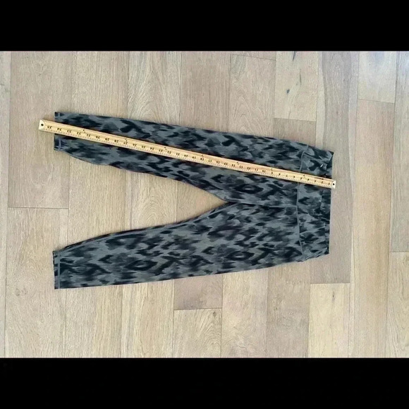 Varley Luna Printed leggings large animal grey - Picture 8 of 13